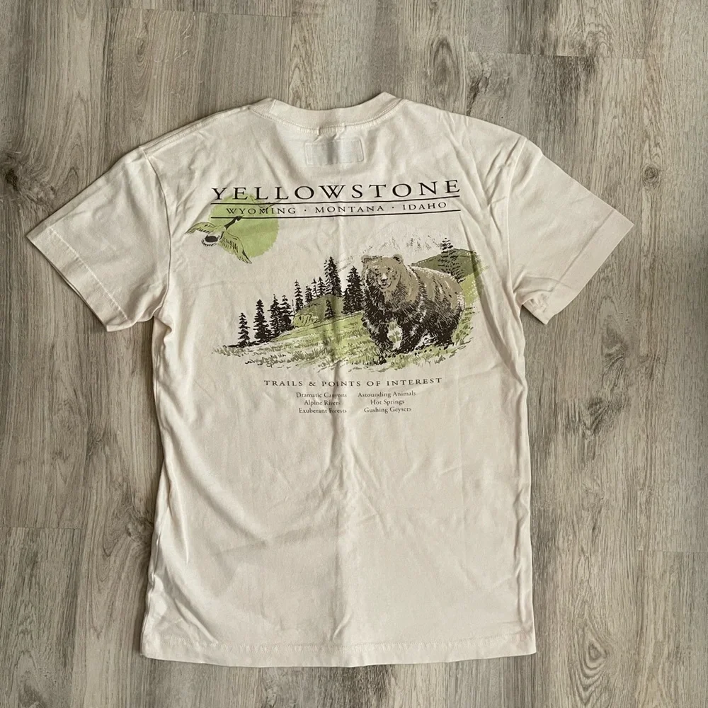 Abercrombie graphic tee - Picture 3 of 3